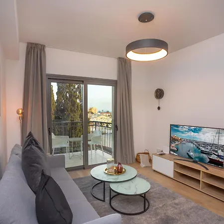 Crown Hall Suites Limassol Exterior photo